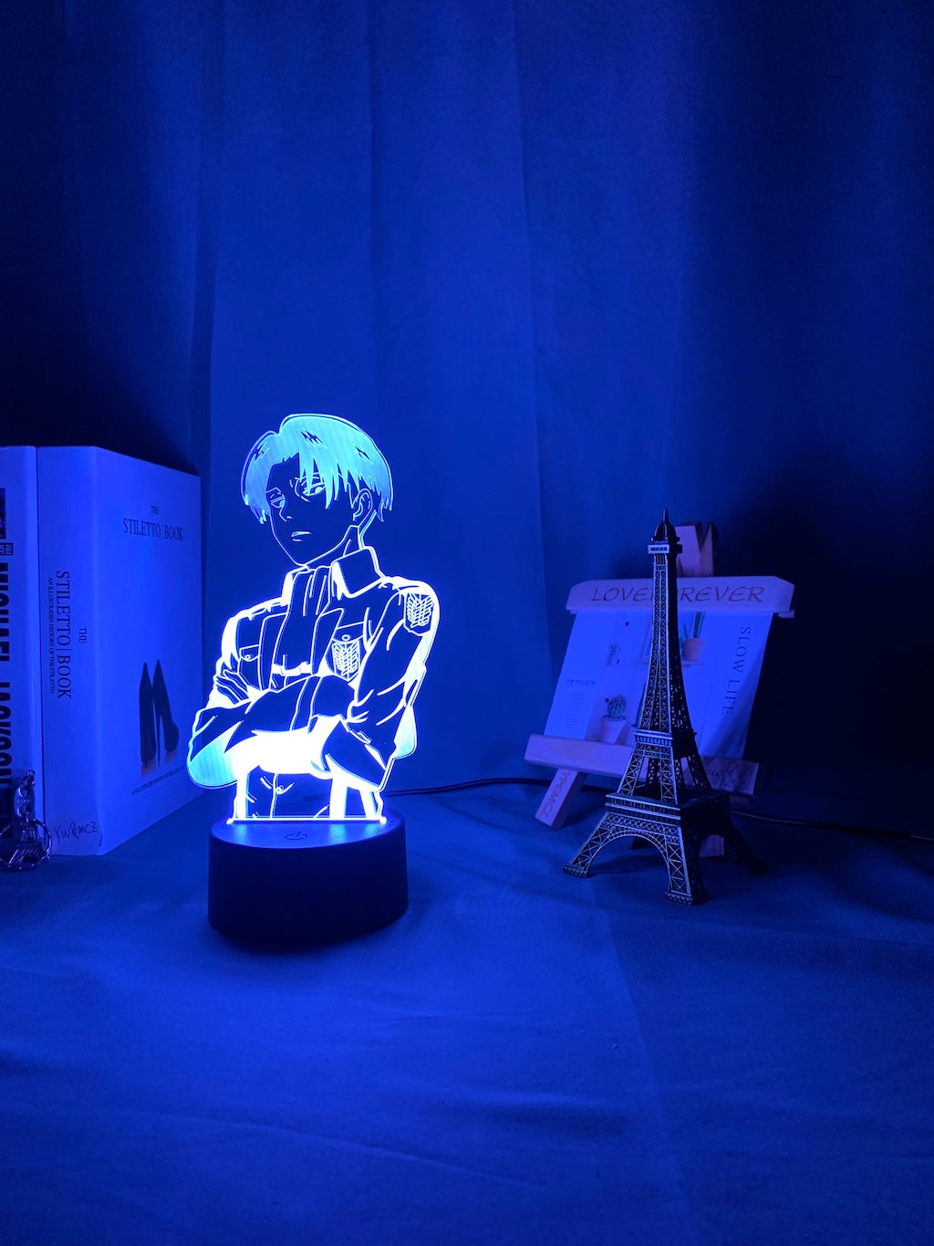 Customized LED Touch Lamp - Attack on Titan Design