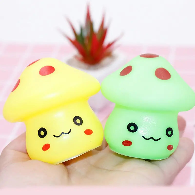 Mini LED Mushroom Night Light - Color Changing